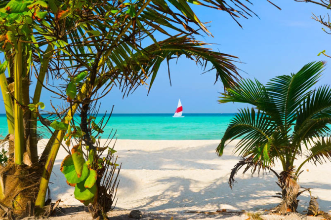 Фотообои Парусник на Мальдивах