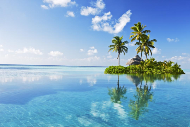 Фотошпалери острів в чистому океані