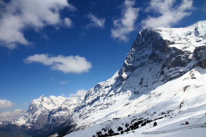 Фотошпалери у снігової гори
