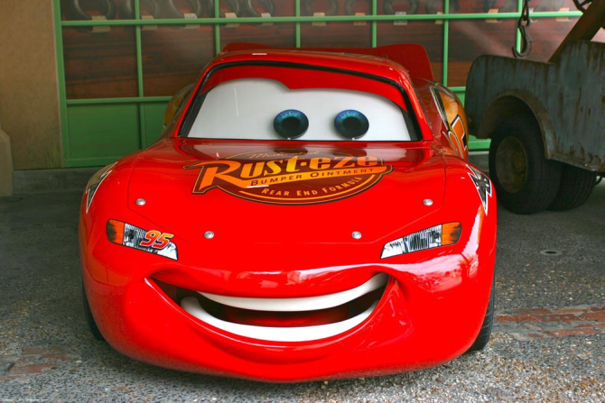 Фотошпалери Машинка посміхається