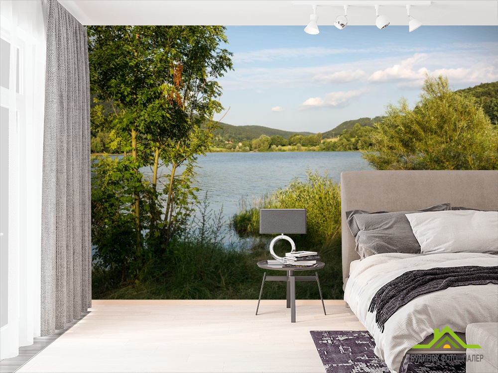 Фотошпалери на березі річки