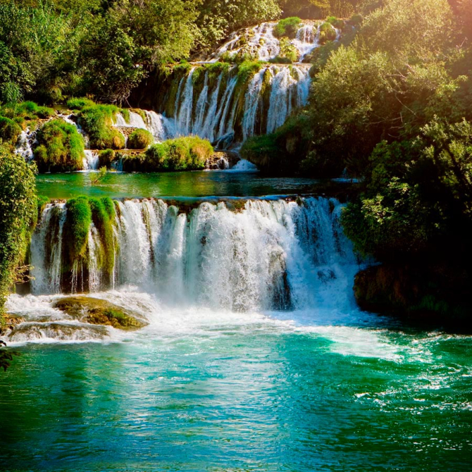 Фотошпалери Довгий водоспад
