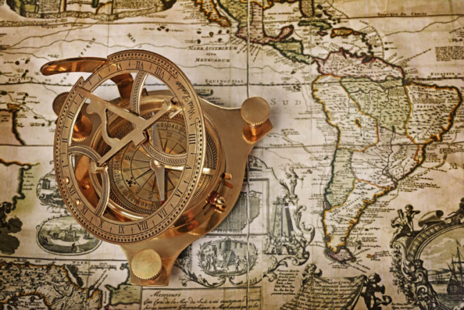 Фотошпалери карта і компас