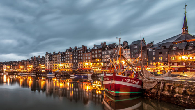 Фотошпалери Вечірня набережна