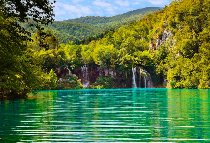 Фотообои Вода и горы