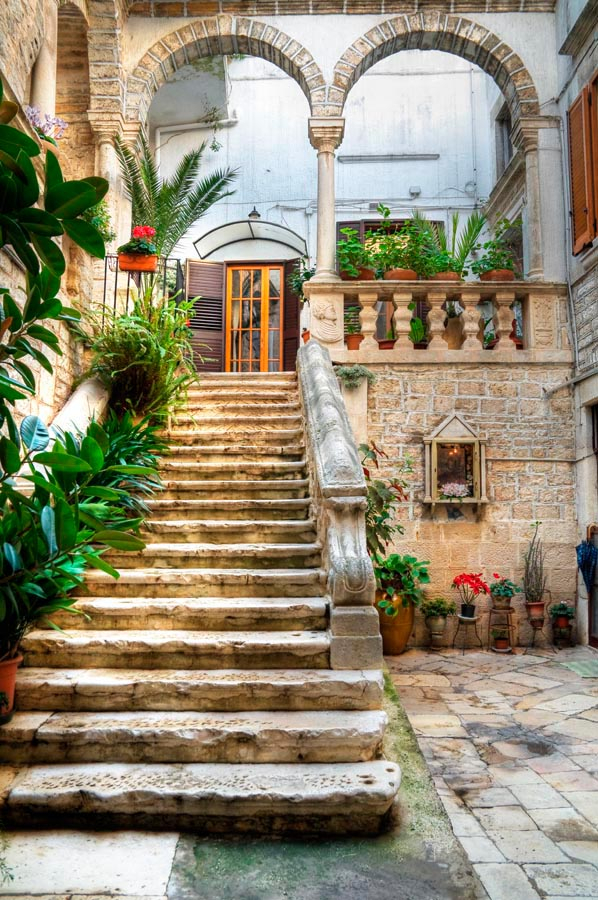 Фотошпалери Сходинки і арка