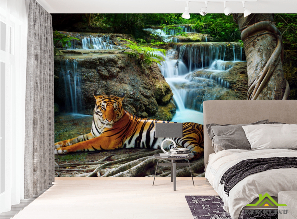 выбрать Фотошпалери тигр біля водоспаду Фотошпалери Природа на стіну