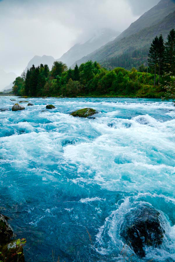 Фотообои Шторм в горах